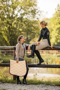 B Vertigo Amory Vielseitigkeitsschabracke mit Monogrammbestickung* Spring- & Vielseitigkeitsschabracken