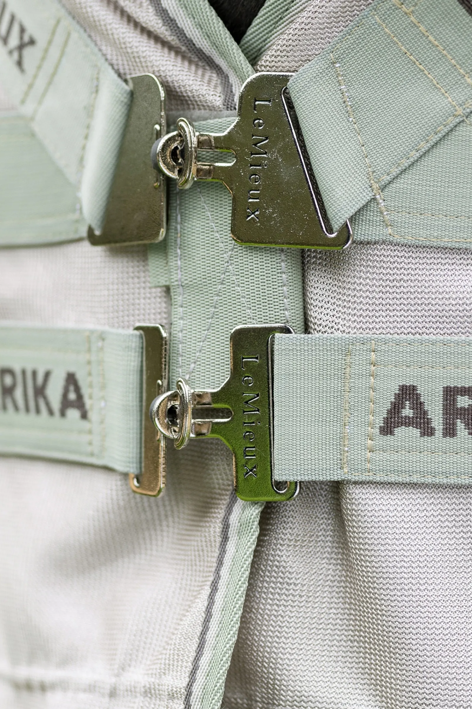 LeMieux Arika Armour-Tek Fliegendecke mit abnehmbarem Halsteil* Fliegendecken