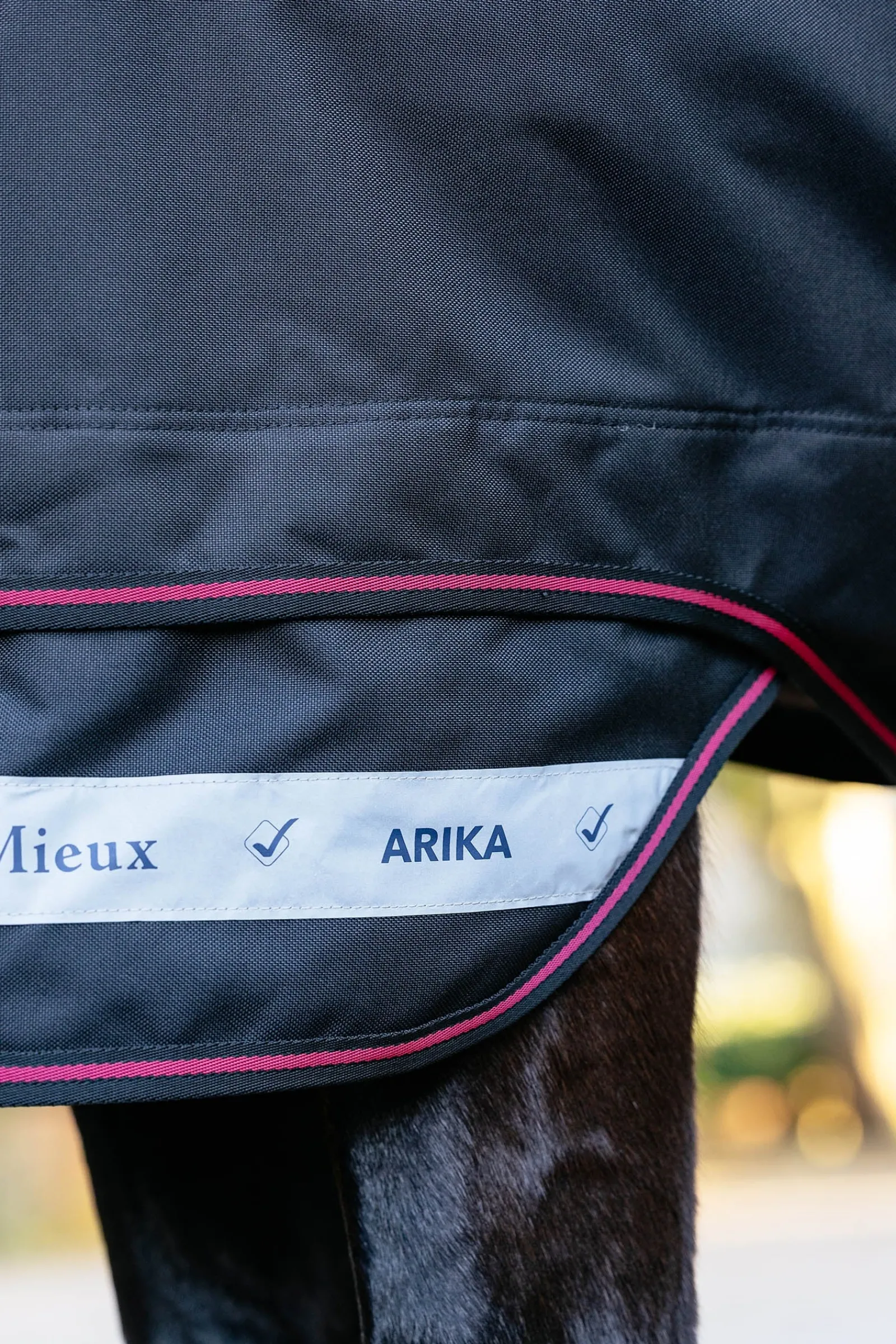 LeMieux Arika Storm-Tek Weidedecke mit abnehmbarem Halsstück, 200 g* Mittelschwere & Schwere Winterdecken