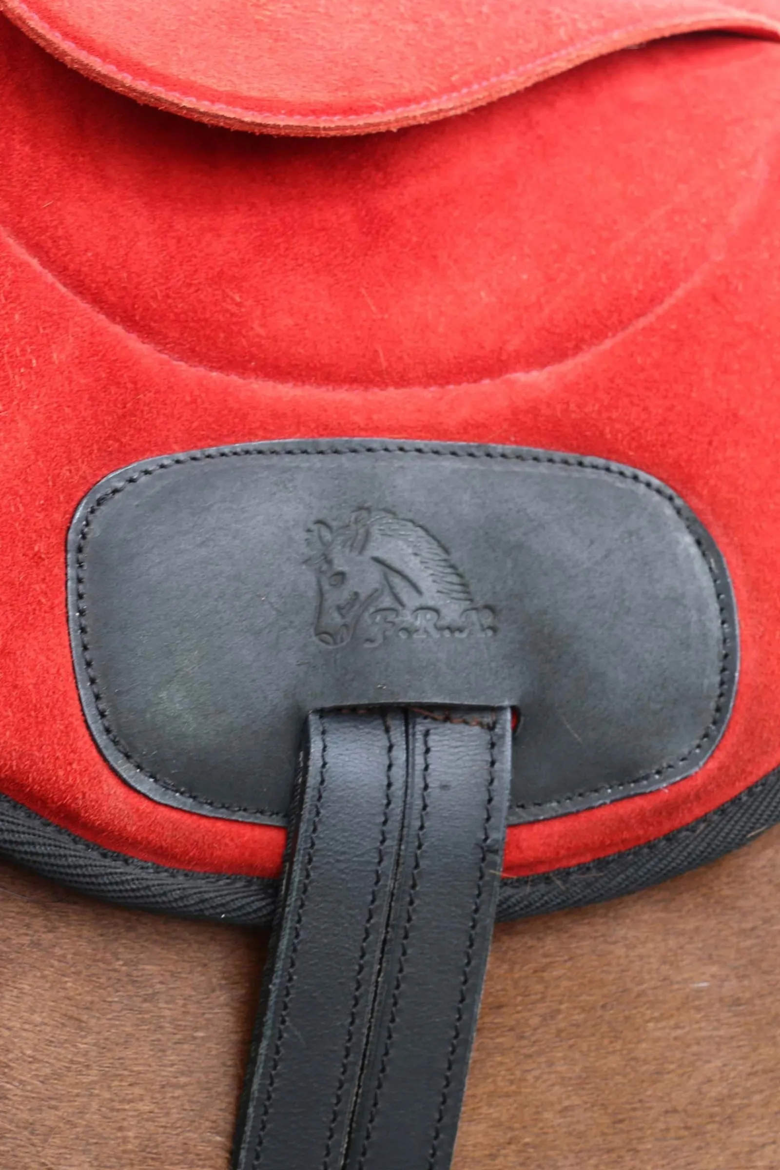 F.R.A. Freedom Riding Articles Chico Reitschabracken und Reitdecken, Nubuck Leather* Sättel