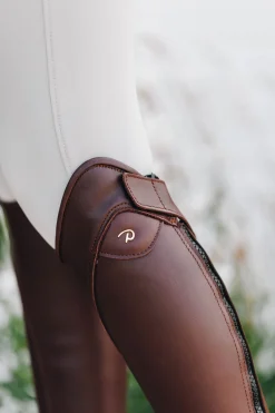 Dy'on Classic Comfort Chaps* Chaps & Stiefelschäfte