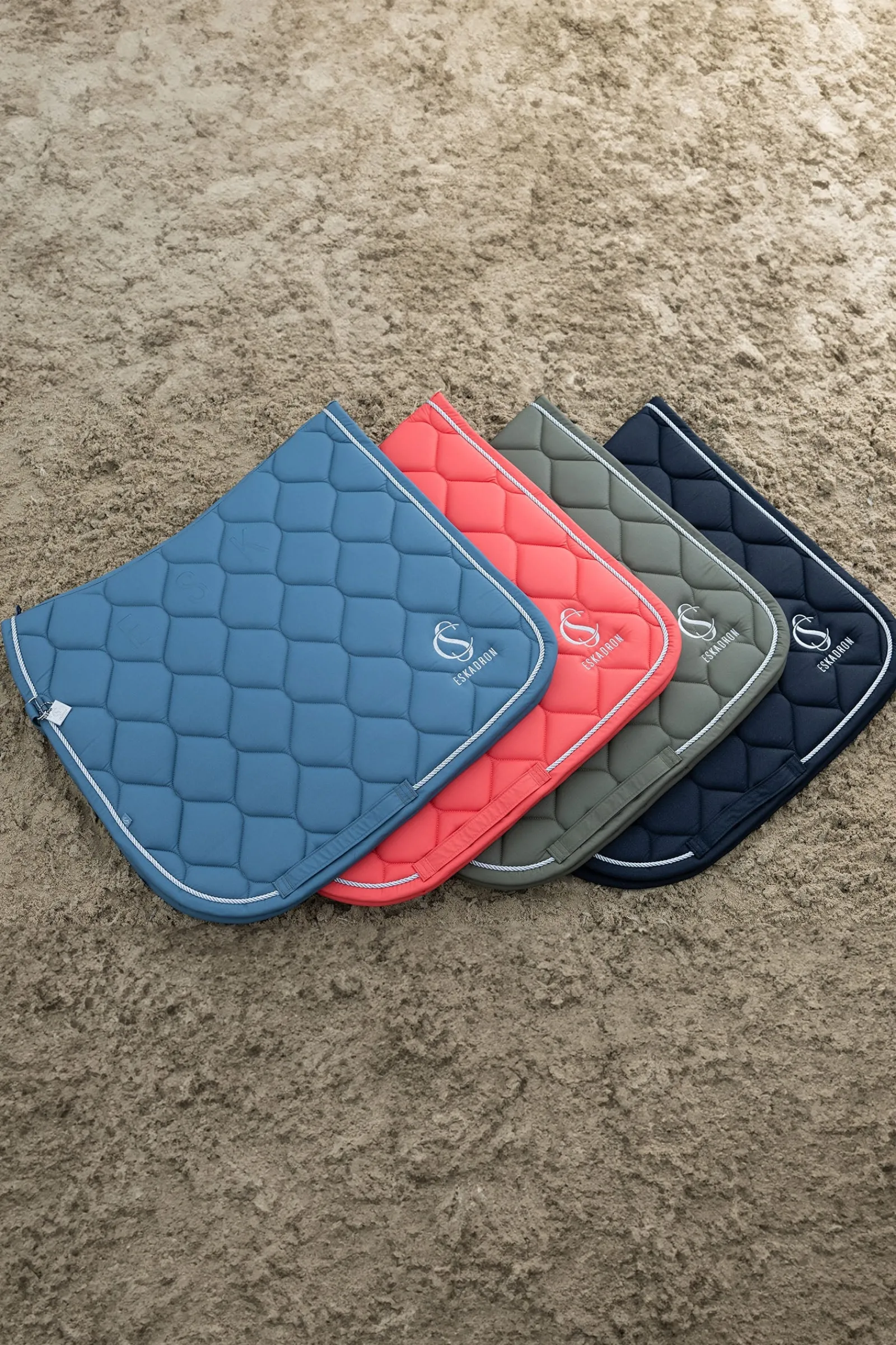 Eskadron Classic Sports SS25 Sparkle Dressurschabracke* Dressurschabracken