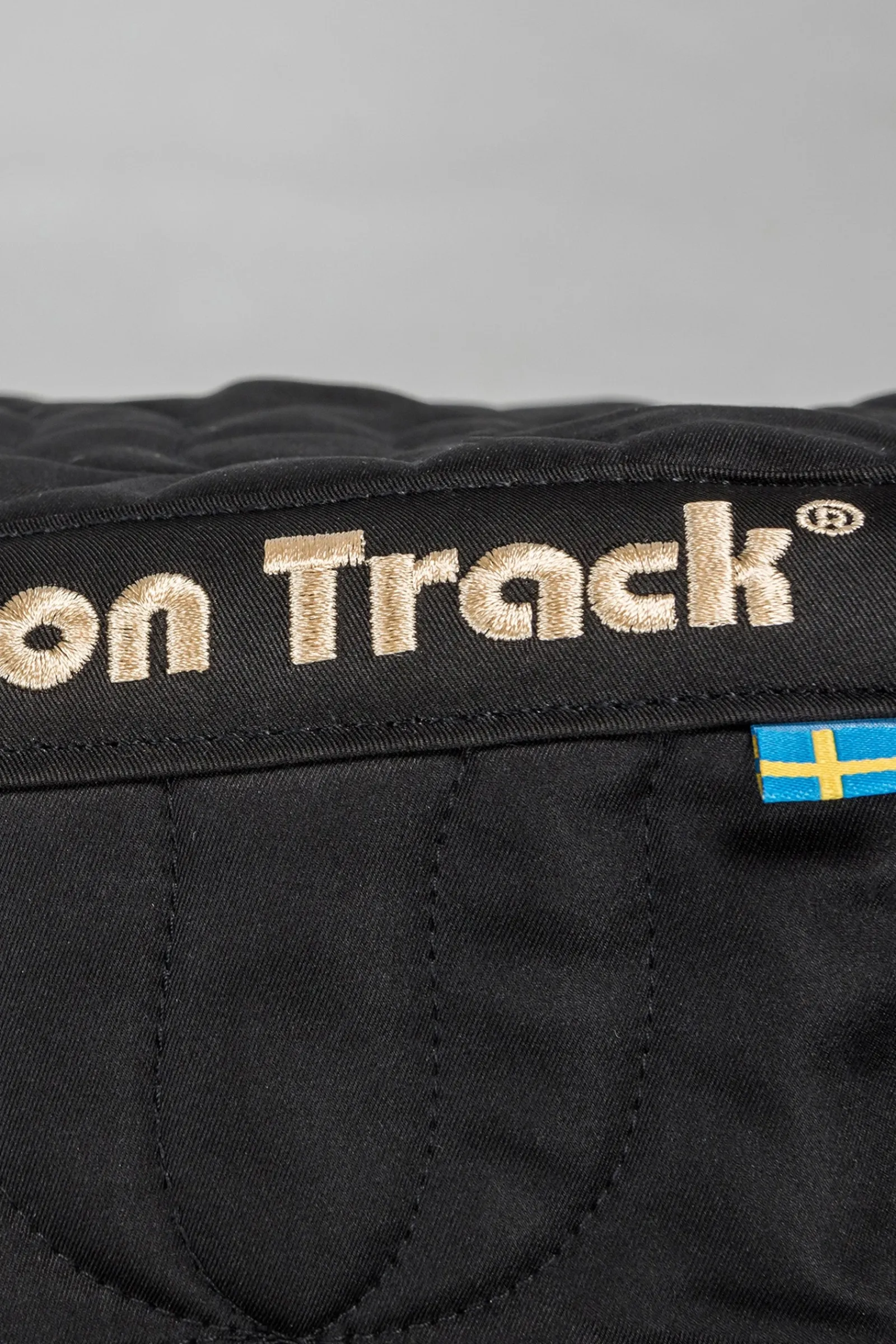 Back on Track Deep Nights Dressurschabracke* Dressurschabracken