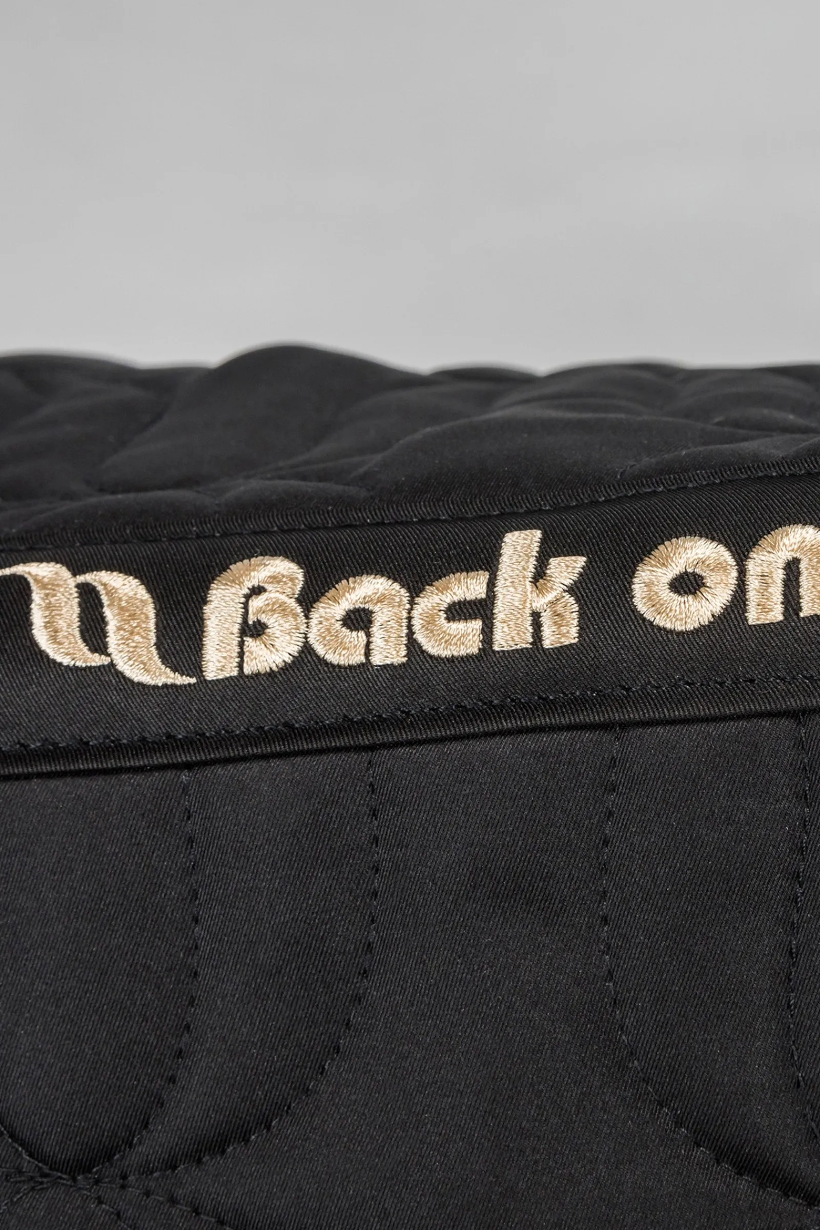Back on Track Deep Nights Springschabracke* Spring- & Vielseitigkeitsschabracken