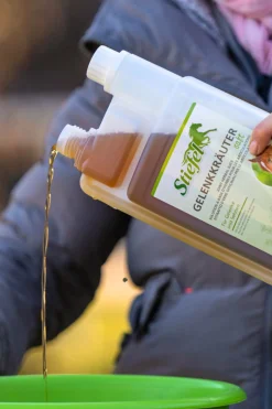 Stiefel Gelenkkräuter Saft, 1l* Ergänzungsfuttermittel Für Pferde