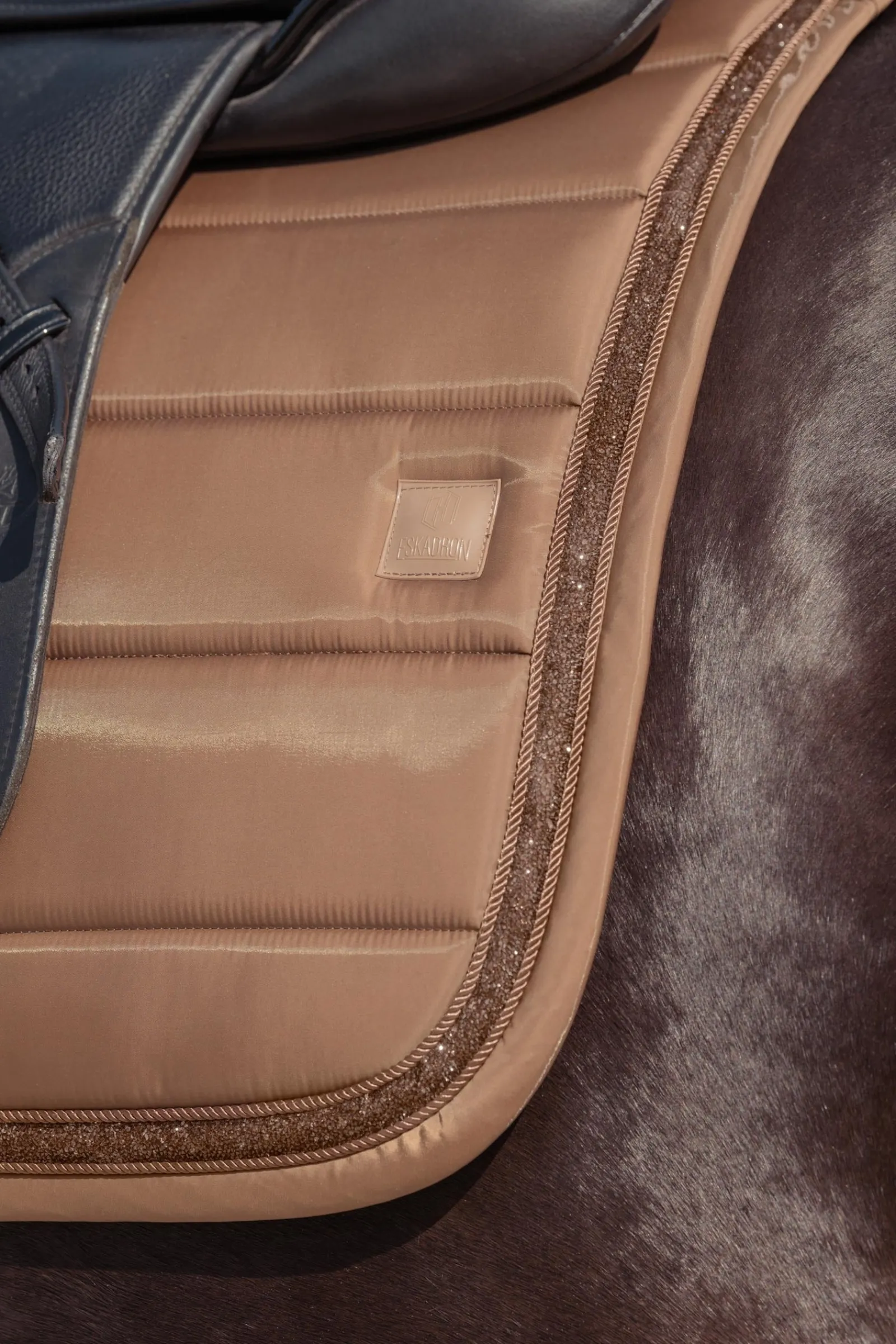 Eskadron Heritage AW24 Highgloss Jewel Dressurschabracke* Dressurschabracken