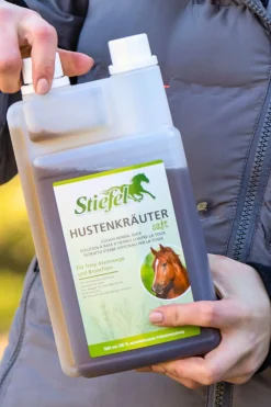 Stiefel Hustenkräuter Saft, 1l* Ergänzungsfuttermittel Für Pferde