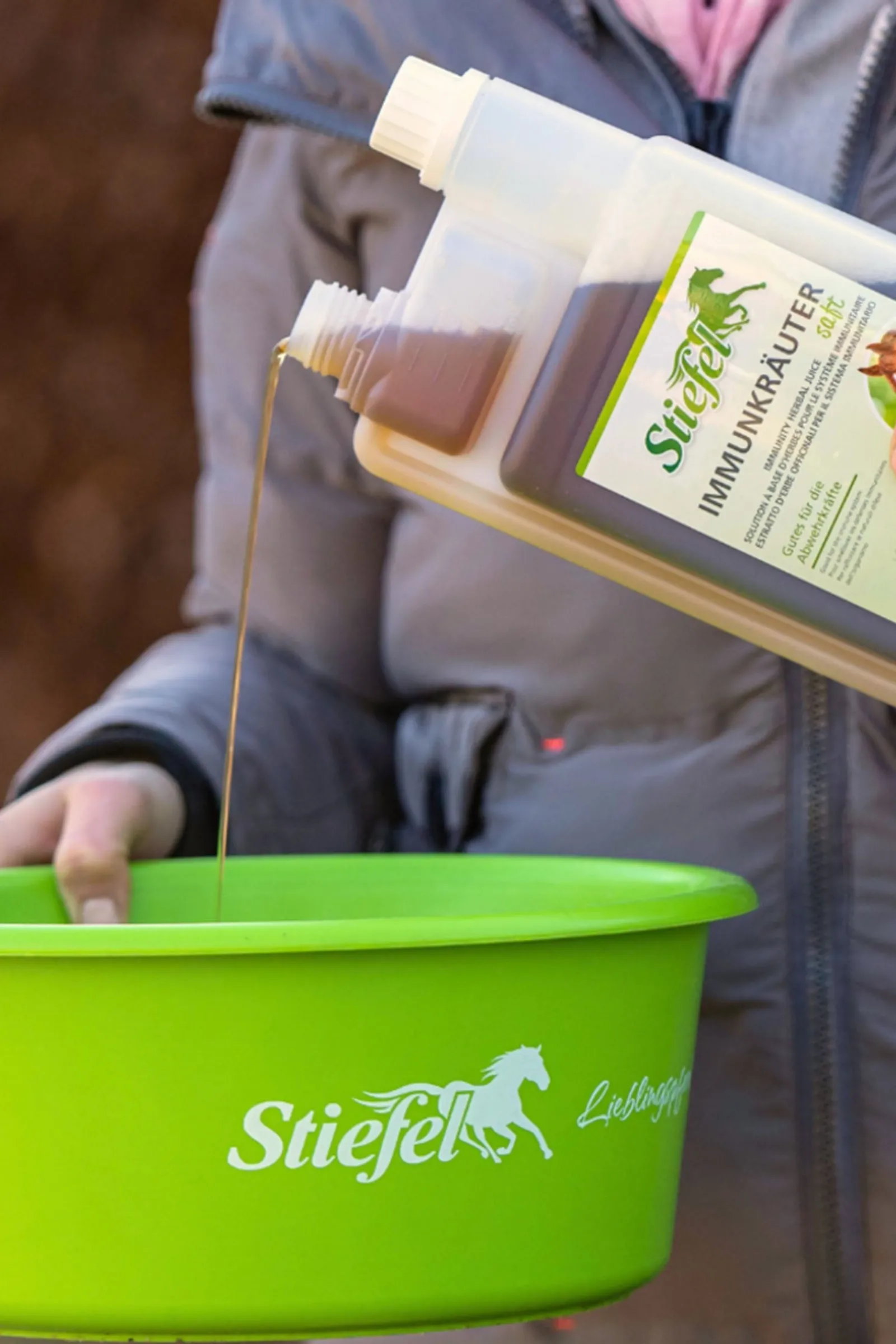 Stiefel Immunkräuter Saft, 1l* Ergänzungsfuttermittel Für Pferde