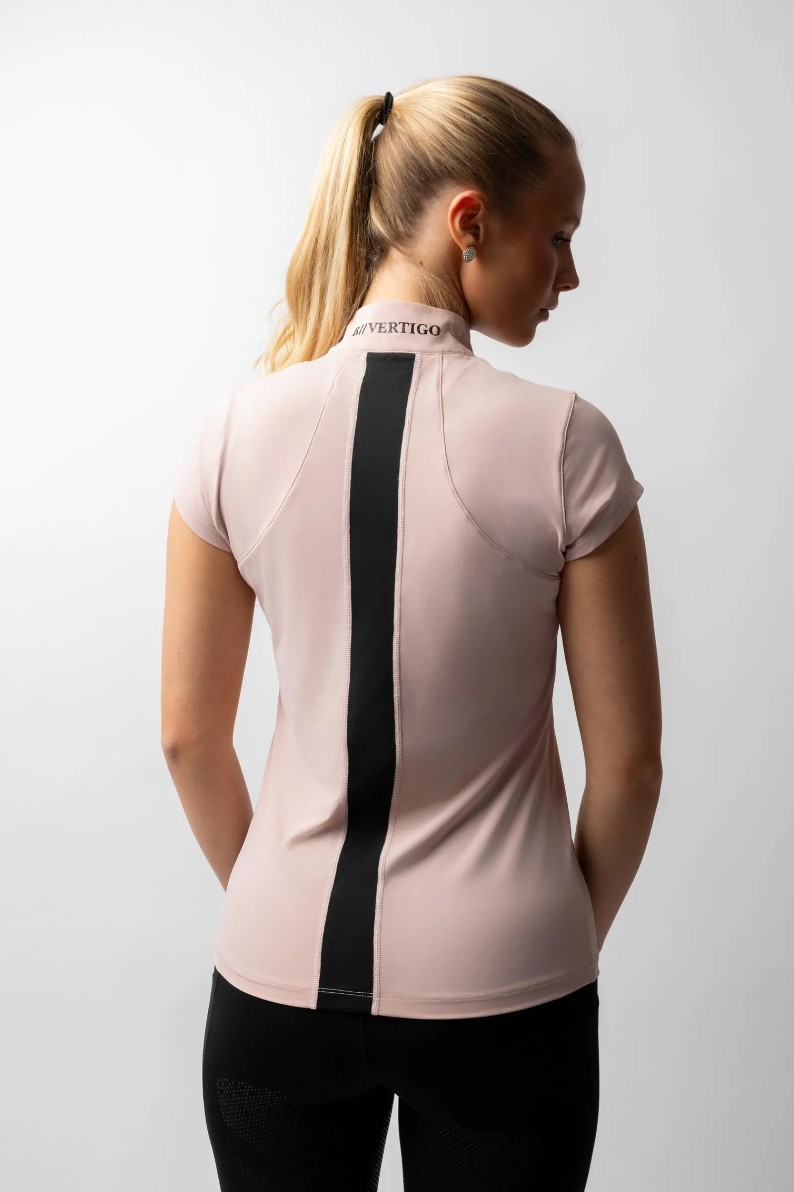 B Vertigo Joelle Damen-Trainingsshirt mit kurzen Ärmeln, UPF 40+*Damen Shirts & Polos Für Damen