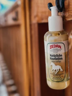 Zedan Natürliche Hautlotion Intensivpflege, 250ml* Haar- & Mähnen- & Schweifpflege