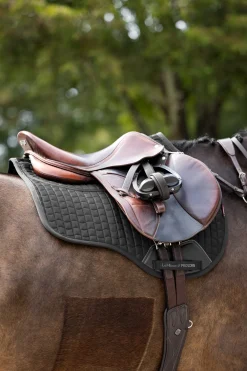 LeMieux Prosorb Plain 2 Pocket GP Square Pad* Spring- & Vielseitigkeitsschabracken