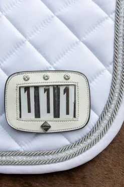 LeMieux Startnummernhalter für den Sattel mit Glitzersteinen* Schabracken-Zubehör