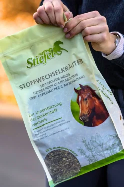 Stiefel Stoffwechsel-Kräuter, 1kg* Ergänzungsfuttermittel Für Pferde