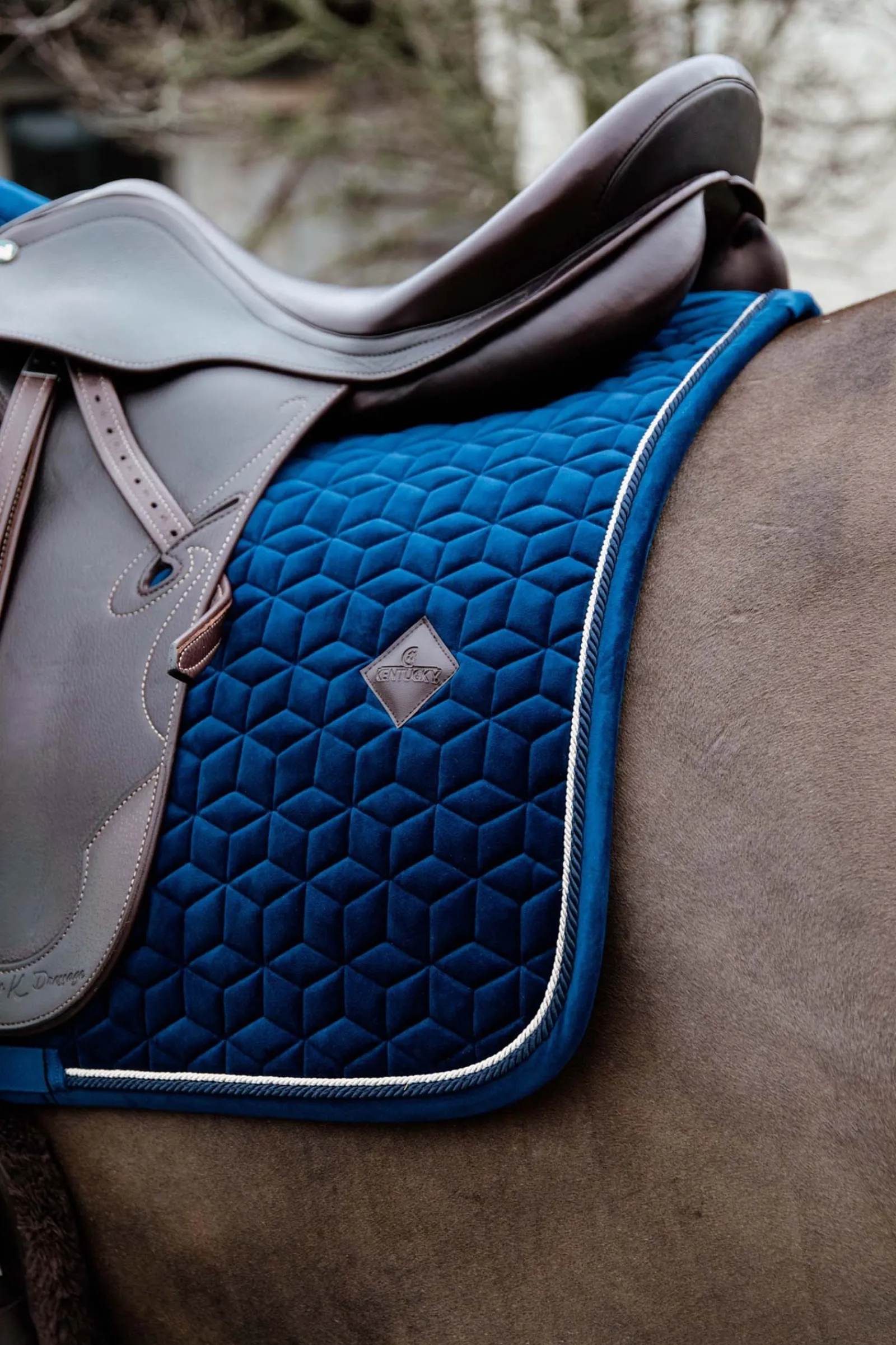 Kentucky Horsewear Velvet Basic Springschabracke* Spring- & Vielseitigkeitsschabracken