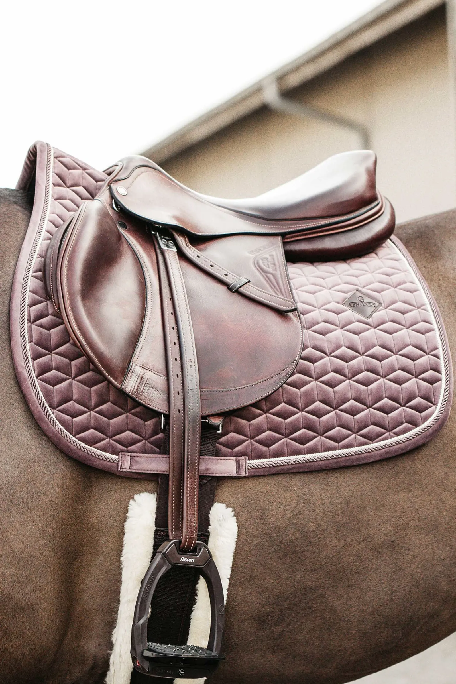 Kentucky Horsewear Velvet Springschabracke* Spring- & Vielseitigkeitsschabracken