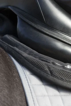 LeMieux X-Grip Silikon Halbpad* Sattelpads